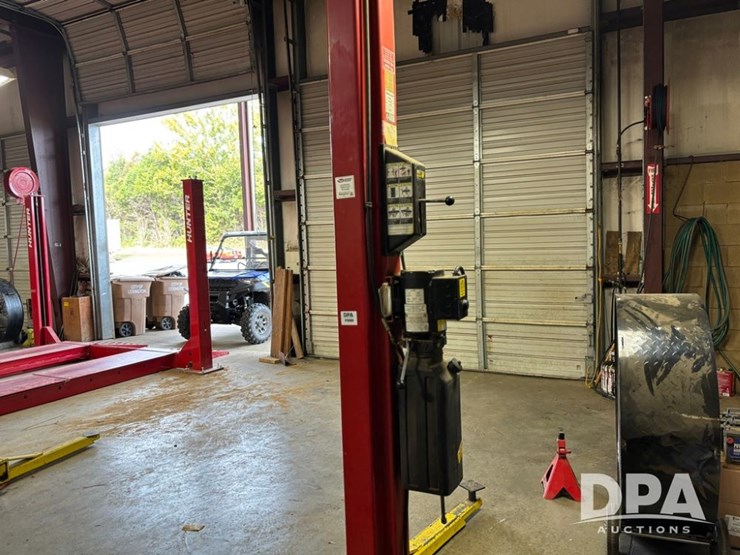 2004-ammco-lifts-rotary-two-post-lift-(jy0989)-image-2