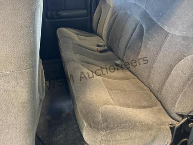 2002-gmc-sierra-2500hd-image-25