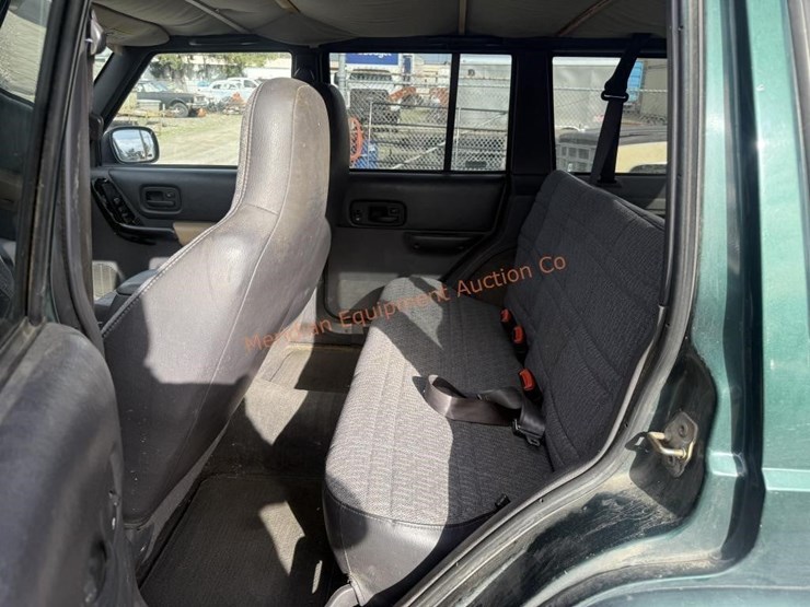 2001-jeep-cherokee-image-16