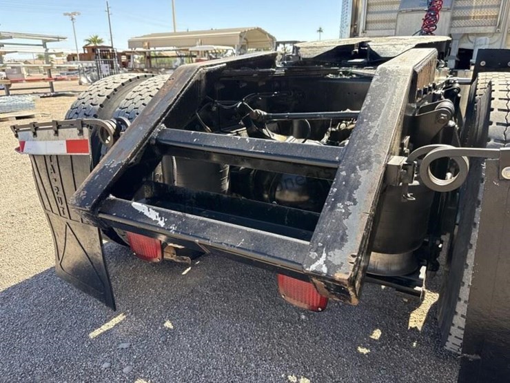 2013-western-star-4900-image-9