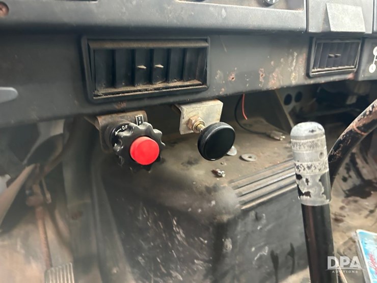 1993-international-4700-image-40