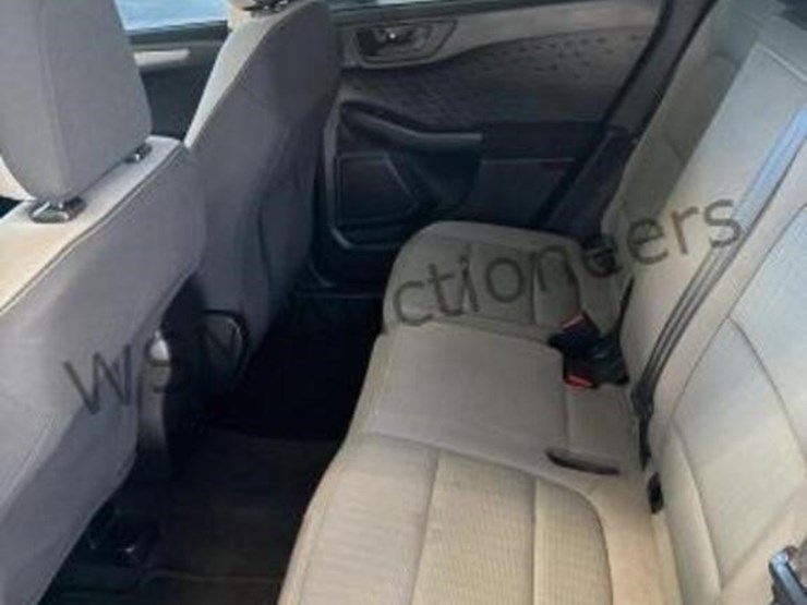 2020-ford-escape-image-23