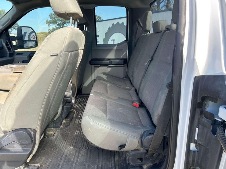 2022-ford-f250-xl-image-19