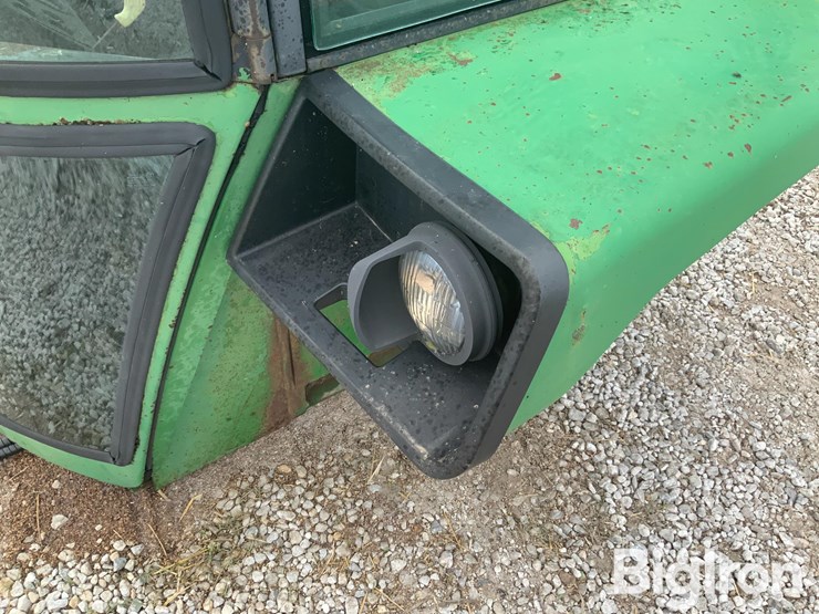 john-deere-30-image-13