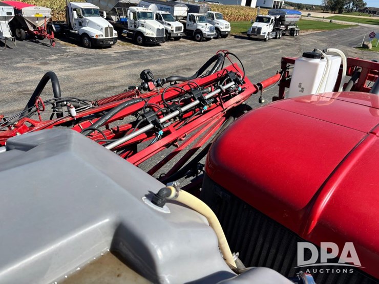 2020-case-ih-patriot-4440-image-98