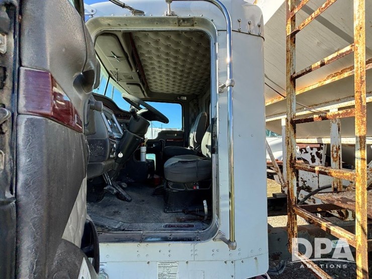 2007-kenworth-t800-image-79