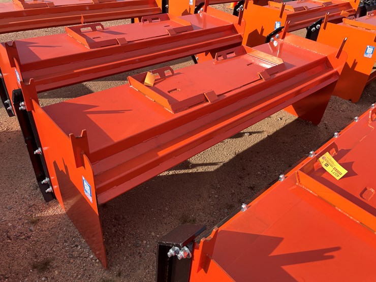 #4070-•-8'-hd-snow-pusher-attachment-image-1