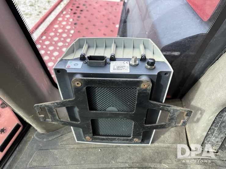 2020-case-ih-trident-5550-image-85