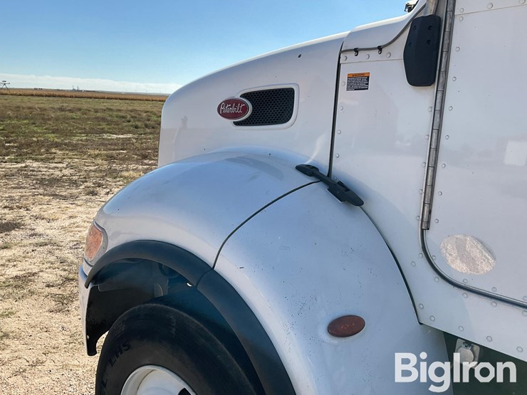 2020-peterbilt-337-image-17