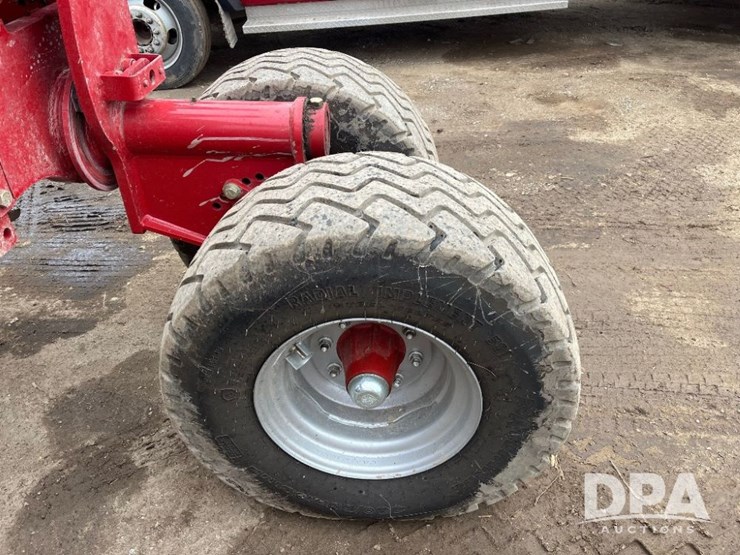 2022-case-ih-2160-image-46