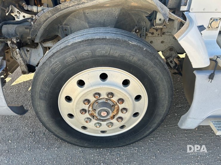 1991-international-9400-image-12