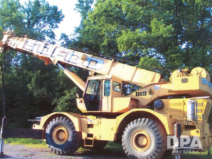 1984-grove-rt740-image-7