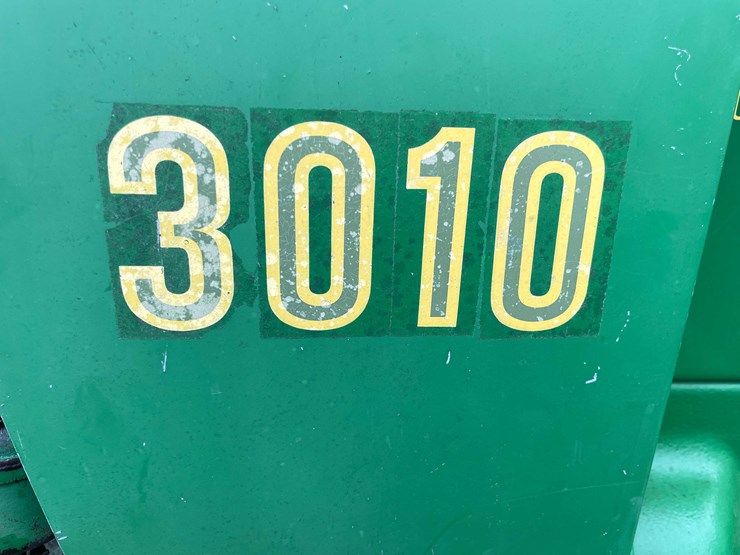 john-deere-3010-image-26