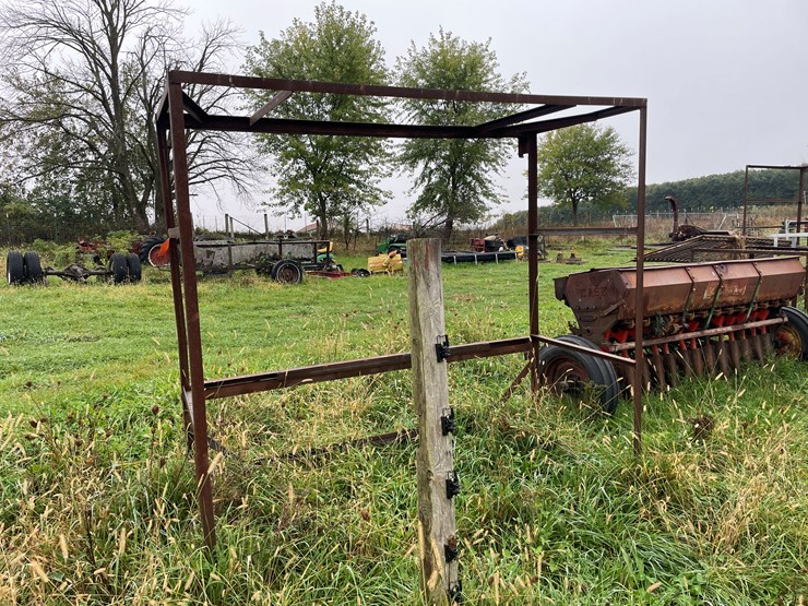 #8114-•-metal-frame-image-6