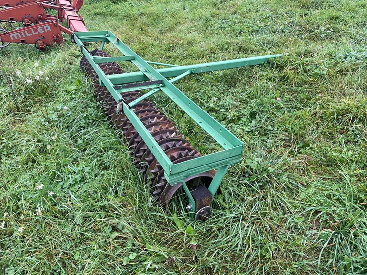 #8127-•-cultipacker-image-4