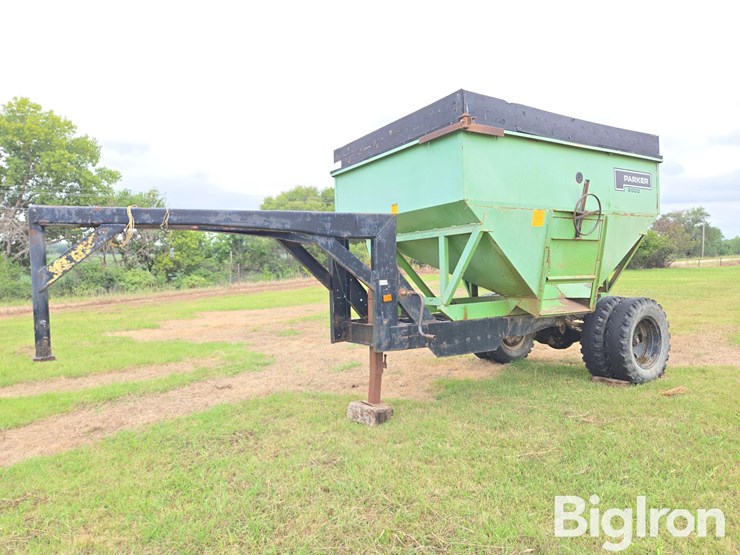 2001-parker-2000-image-1