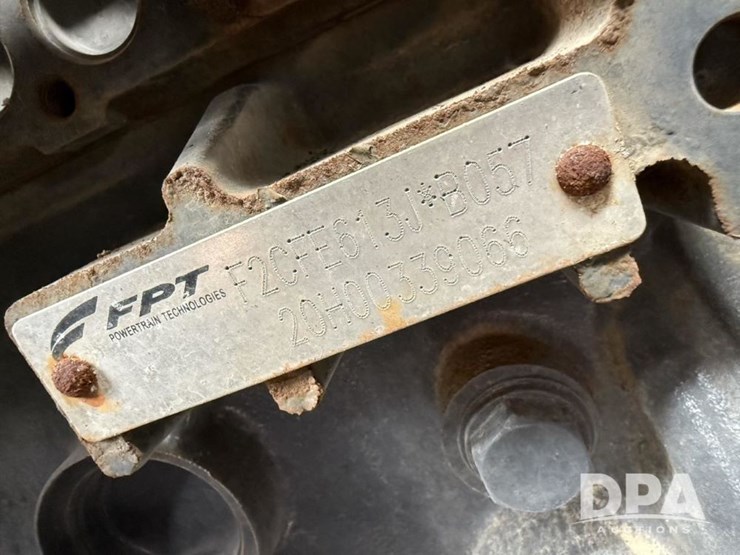 2020-case-ih-trident-5550-image-38