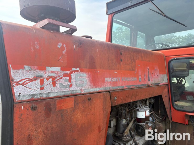 1977-massey-ferguson-1135-image-14