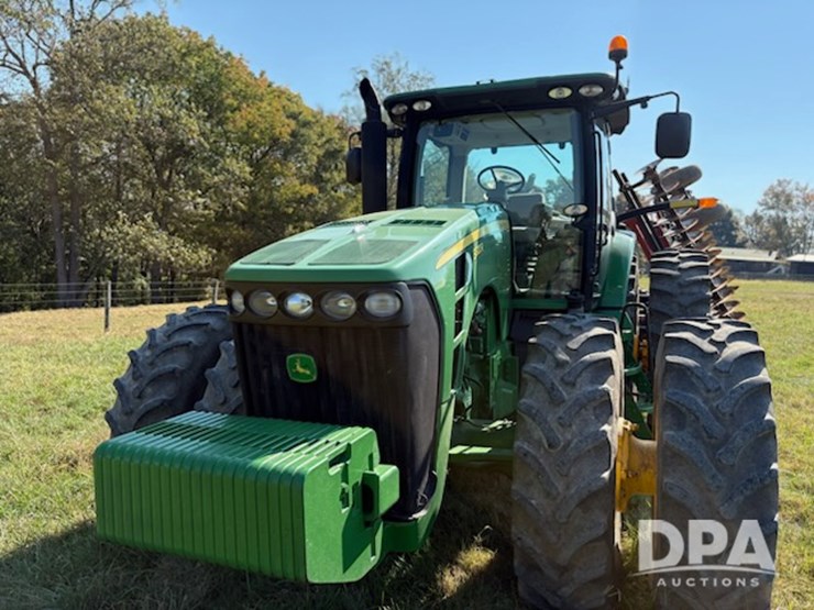 2010-john-deere-8320r-image-2
