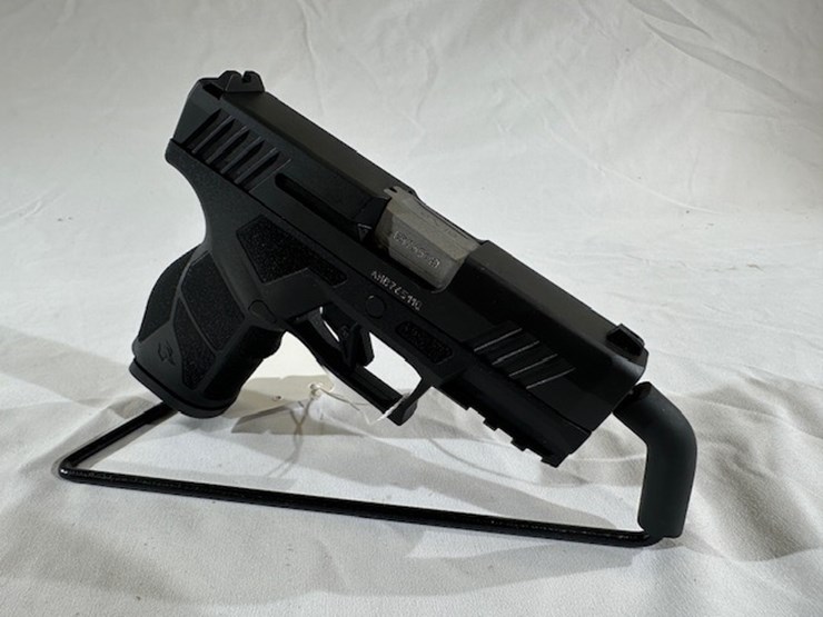 #2025-00038-•-taurus-gx2-pistol-image-10