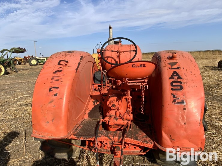 case-la-2wd-tractor-image-11