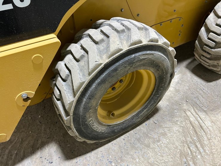 caterpillar-272c-image-15