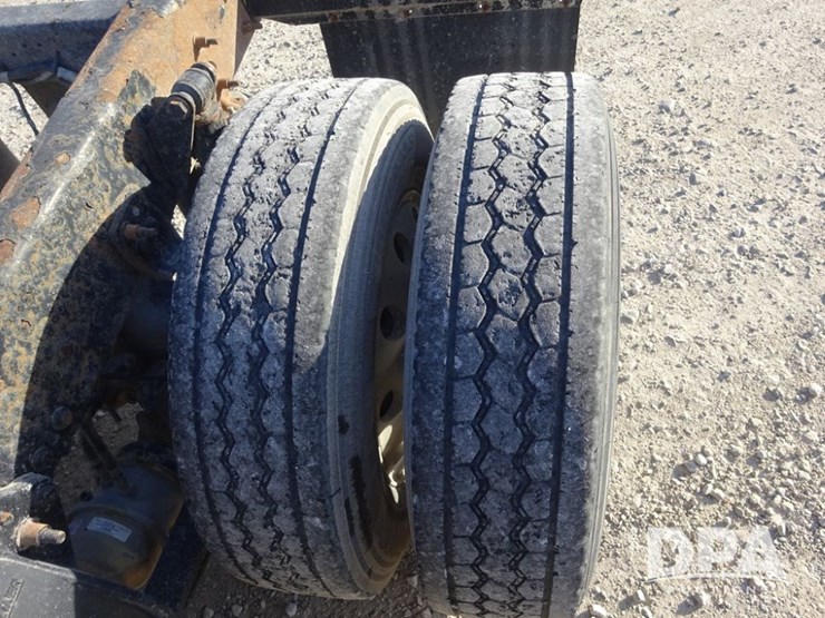 2018-freightliner-coronado-day-cab-glider-truck-(pz13996,-unit-773)-image-47