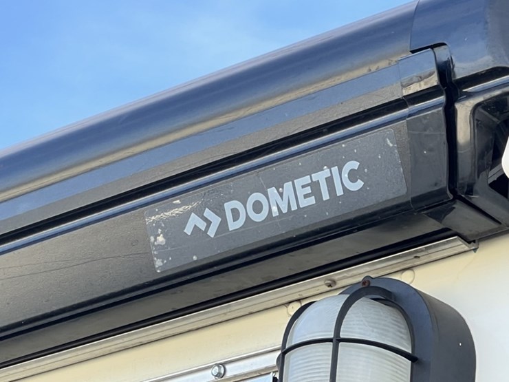 2006-freightliner-mt45-image-29