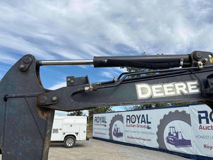 2013-deere-35d-image-18