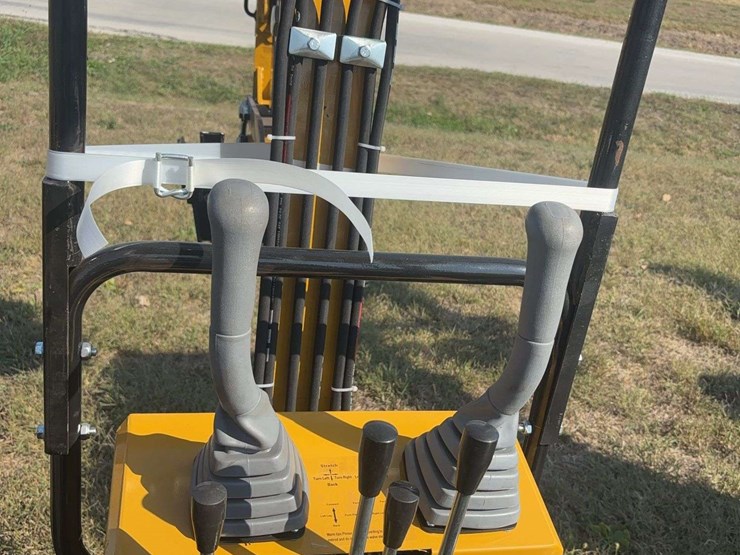 mini-excavator-h12r-image-23