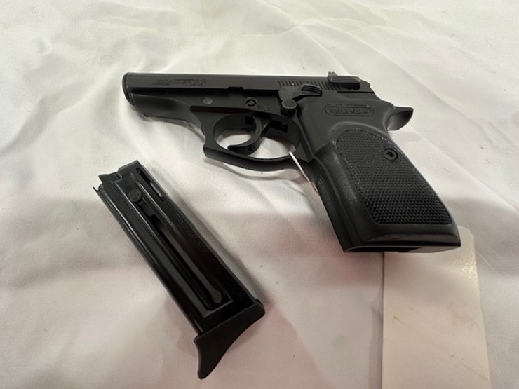 #2025-00052-•-bersa-thunder-22-pistol-image-30