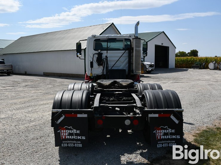 2012-international-8600-image-6