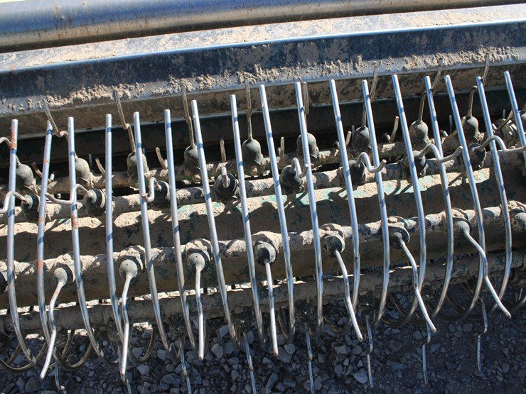 2003-john-deere-8000-image-42