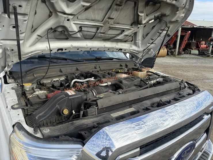 2015-ford-f350-xlt-image-52