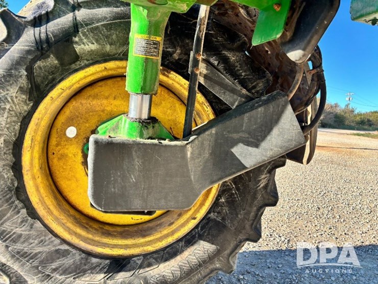 2013-john-deere-4830-image-70