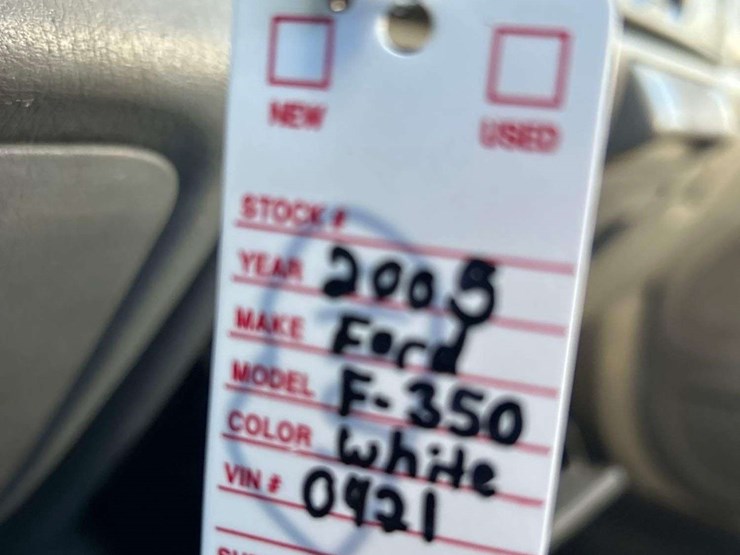 2005-ford-f350-image-34