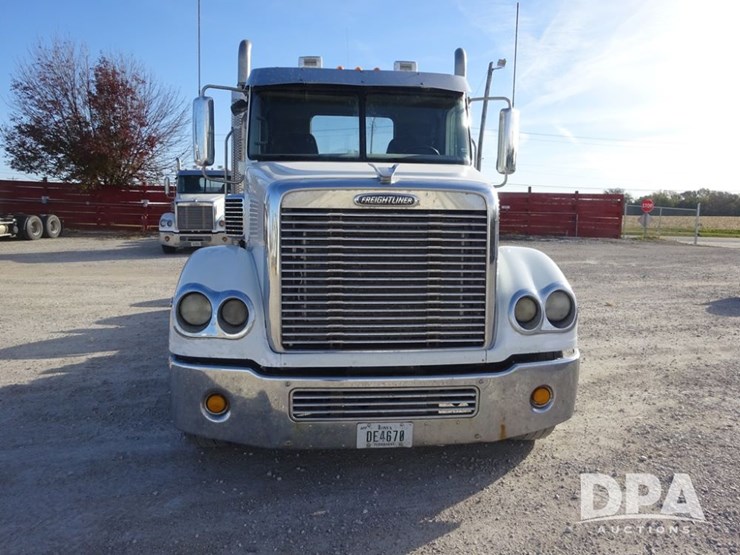 2016-freightliner-coronado-day-cab-glider-truck-(pz13983,-unit-716)-image-6