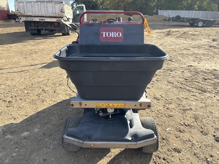 #3842-•-2016-toro-spreader-sprayer-image-6