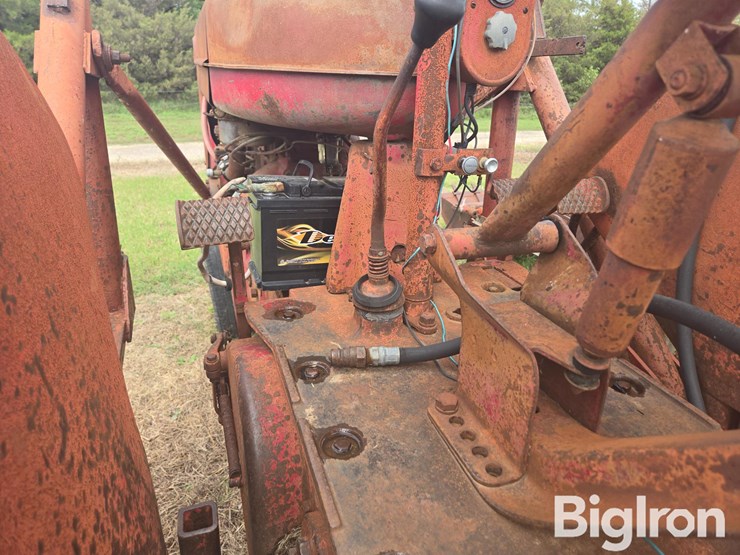 1941-international-m-image-16