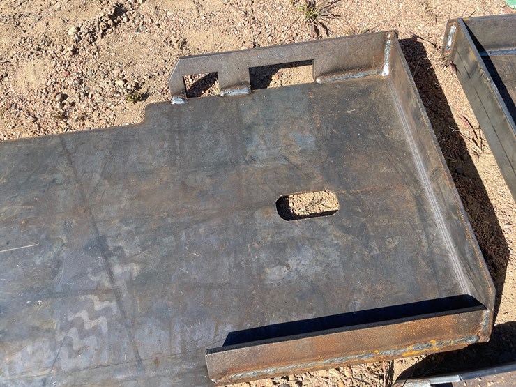 #4129-•-universal-adaptor-plate-image-2