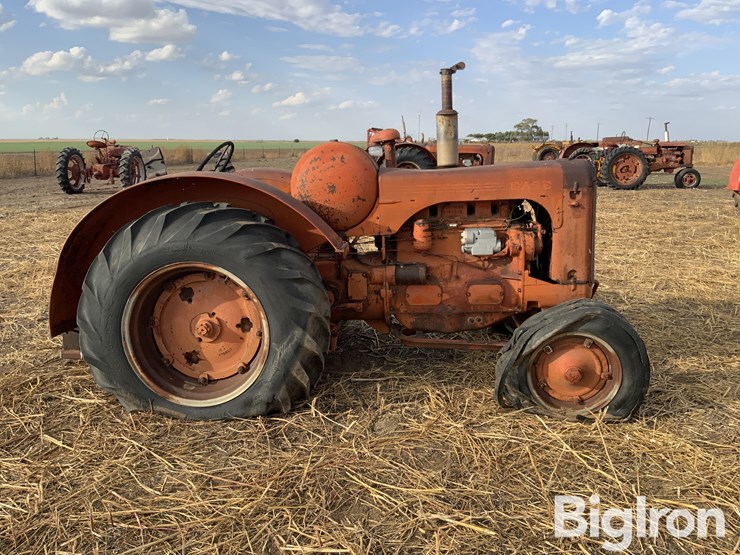 case-la-2wd-tractor-image-4