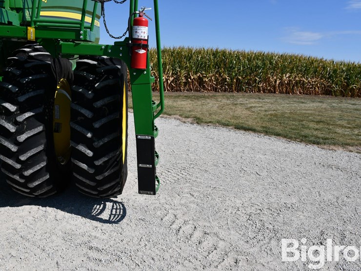 2015-john-deere-s660-image-13