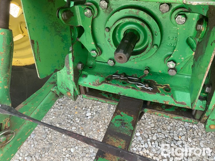 1983-john-deere-2350-image-15