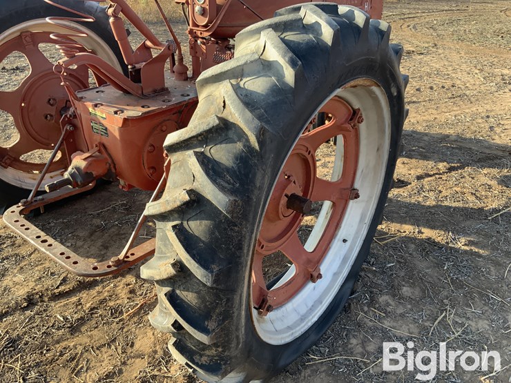farmall-h-2wd-tractor-image-17