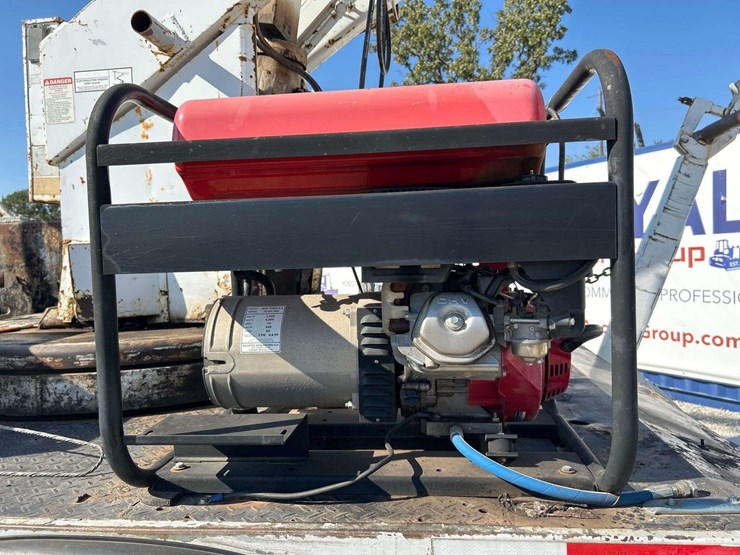 2005-international-durastar-4300-image-20