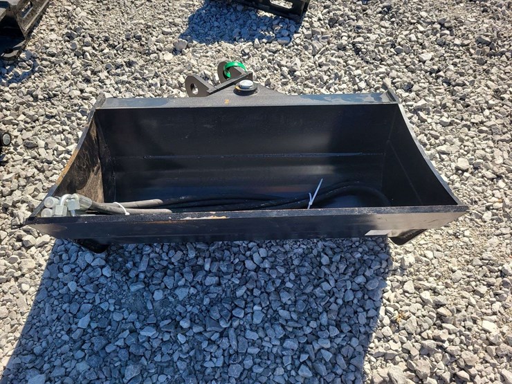 24"-wide-tilting-mini-excavator-bucket.-image-3