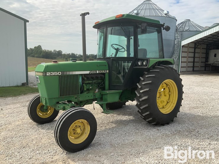 1984-john-deere-2350-image-1