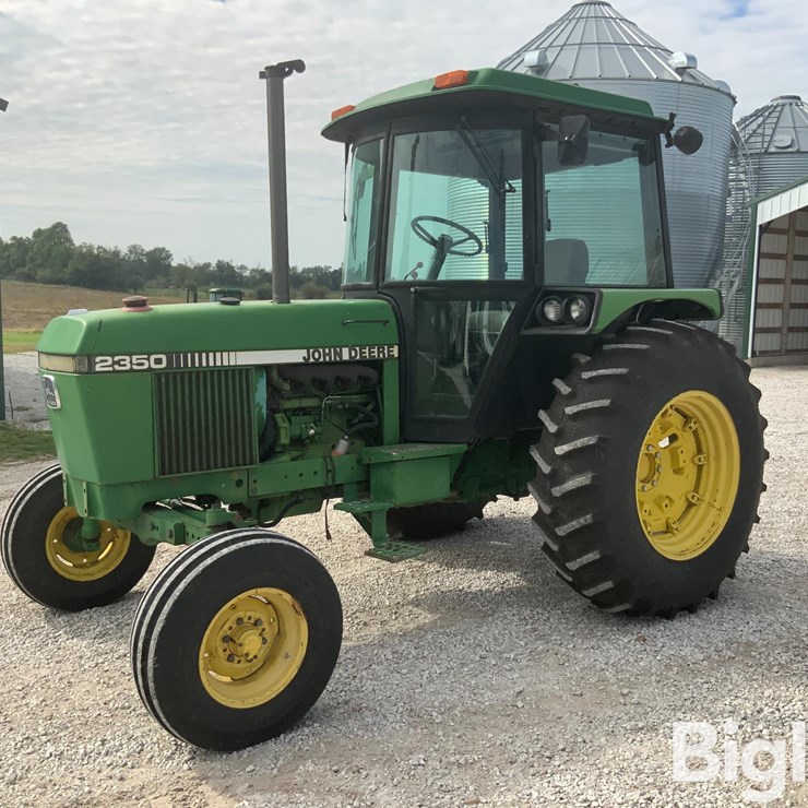 1984 JOHN DEERE 2350