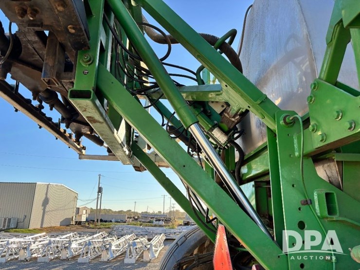 2013-john-deere-4830-image-60