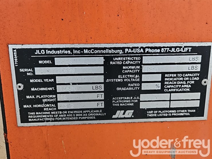 2017-jlg-400s-image-26